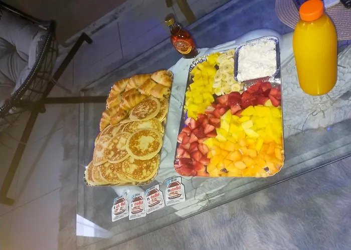 Hodinový hotel Paradise By Karen's Service