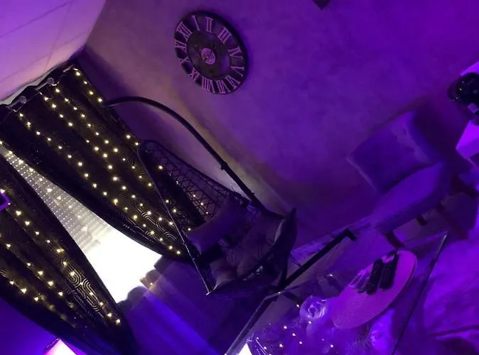 Paradise By Karen's Service Hodinový hotel